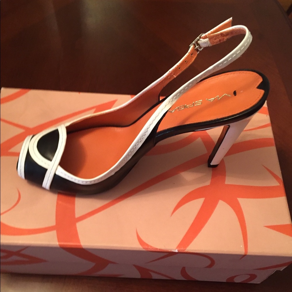 Via Spiga, brand new